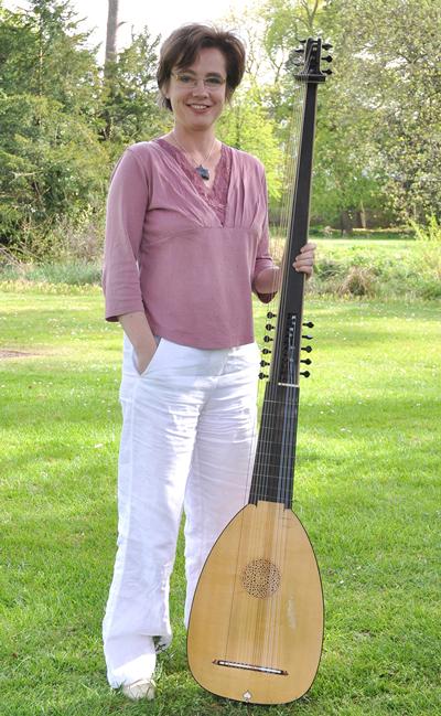 Lutist and Head of Early Music, Liz Kenny